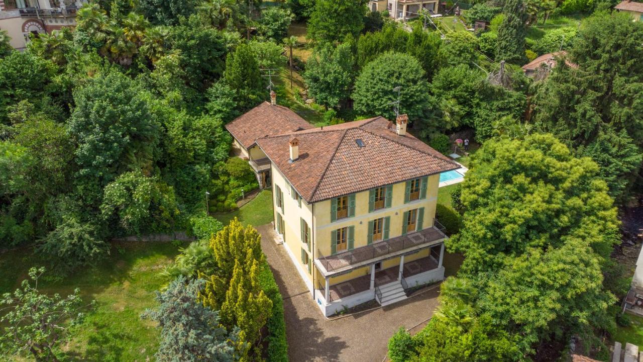 L'Ortensia Della Villa Isabella, Camera Con Vista Lago, Balcone Sul Parco E Bagno Esclusivo All'Esterno Della Camera Stresa Luaran gambar