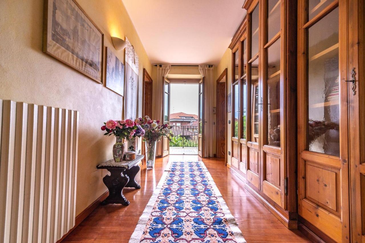 L'Ortensia Della Villa Isabella, Camera Con Vista Lago, Balcone Sul Parco E Bagno Esclusivo All'Esterno Della Camera Stresa Luaran gambar