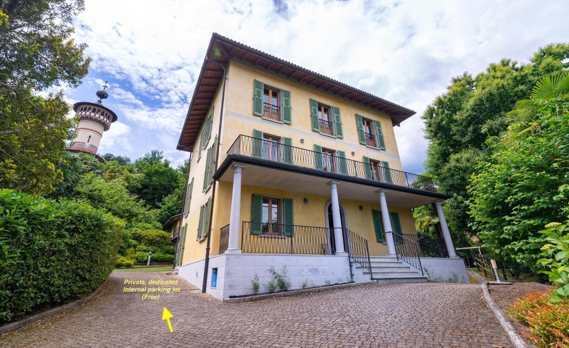 L'Ortensia Della Villa Isabella, Camera Con Vista Lago, Balcone Sul Parco E Bagno Esclusivo All'Esterno Della Camera Stresa Luaran gambar