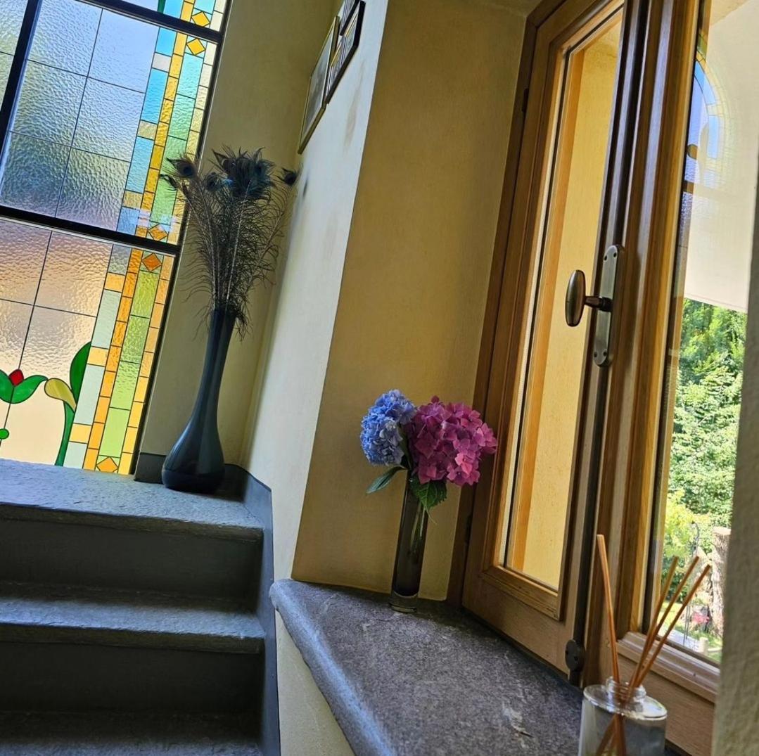L'Ortensia Della Villa Isabella, Camera Con Vista Lago, Balcone Sul Parco E Bagno Esclusivo All'Esterno Della Camera Stresa Luaran gambar