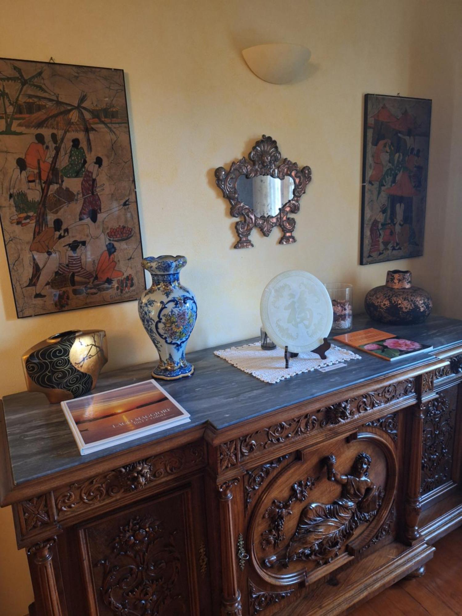 L'Ortensia Della Villa Isabella, Camera Con Vista Lago, Balcone Sul Parco E Bagno Esclusivo All'Esterno Della Camera Stresa Luaran gambar